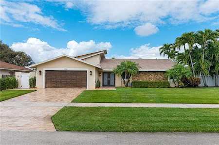 17763 Holly Brook Way Boca Raton, FL 33487