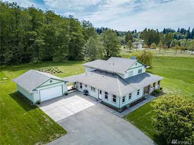28911 284th St NW Stanwood, WA 98292