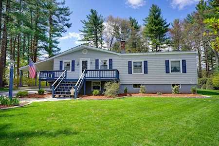 97 Maple Lane Northborough, MA 01532