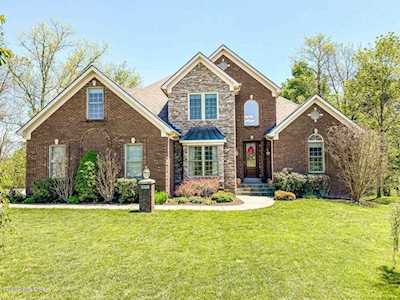 680 Winding Woods Trail Mt Washington, KY 40047