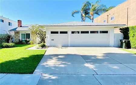 1058 Tulare Drive Costa Mesa, CA 92626
