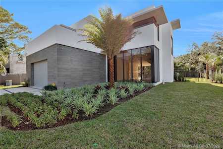 6030 SW 79th St South Miami, FL 33143