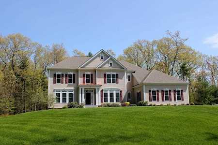 105 Canterbury Hill Road Acton, MA 01720