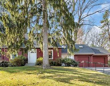 22 Burlington Street Lexington, MA 02420