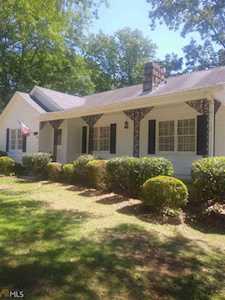 6465 James B Rivers Dr Stone Mountain, GA 30083
