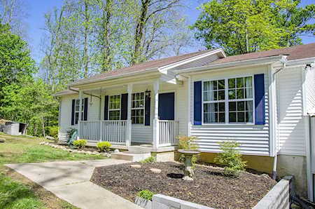 1121 Deer Ridge Road Kingston Springs, TN 37082