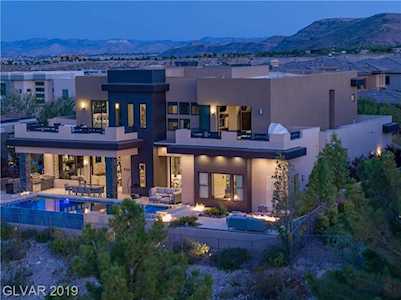 74 Meadowhawk Ln Las Vegas, NV 89135