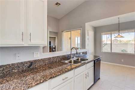8104 Winslow Ave Las Vegas, NV 89129