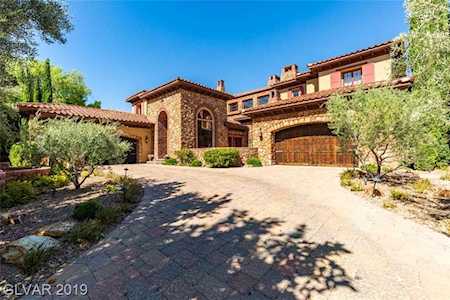 9812 Moon Valley Place Las Vegas, NV 89134