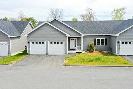 4 Cricket Ln #4 Tyngsborough, MA 01826