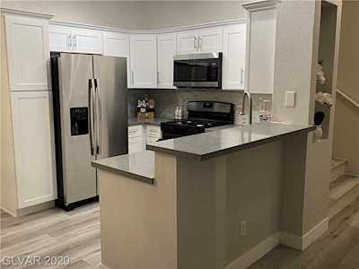 251 Green Valley #4111 Henderson, NV 89012