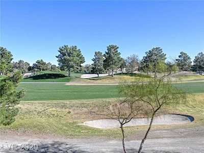7601 Rolling View Dr #202 Las Vegas, NV 89149