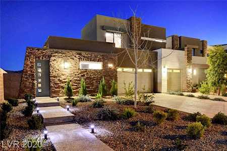 10251 Jade Gardens Dr Las Vegas, NV 89135