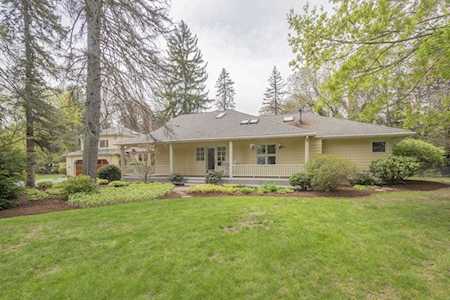 11 Saddle Club Rd Lexington, MA 02420