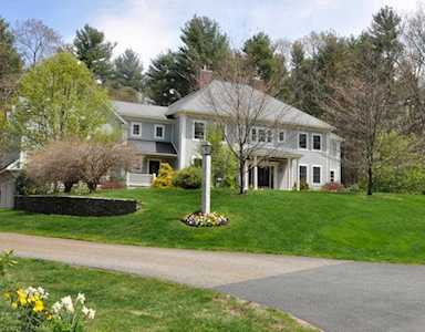 35 Buttrick Lane Carlisle, MA 01741