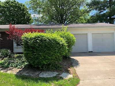 11930 Kingshead Dr Florissant, MO 63033