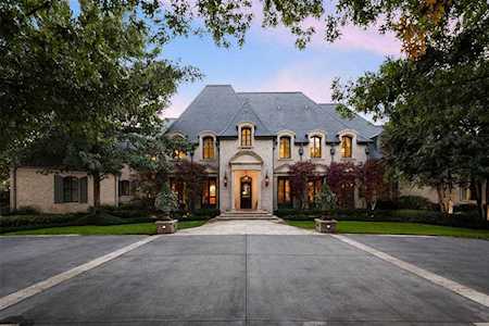 9423 Alva Court Dallas, TX 75220