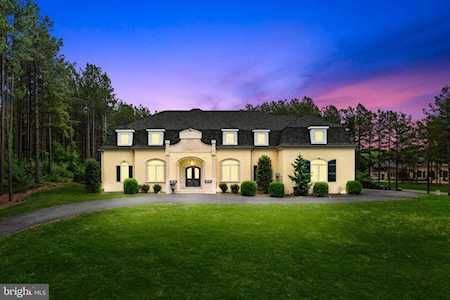 22492 Creighton Farms Dr Leesburg, VA 20175
