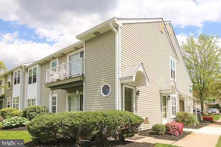 313B Delancey Place Mount Laurel, NJ 08054