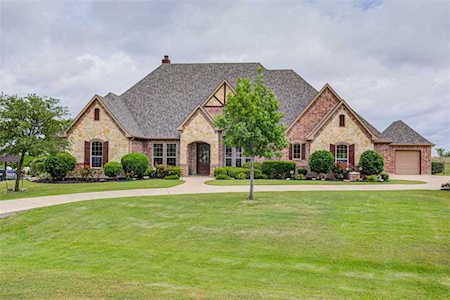 1243 Meredith Creek Lane Fort Worth, TX 76179