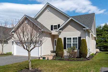 5 Shadow Creek Ln #5 Ashland, MA 01721