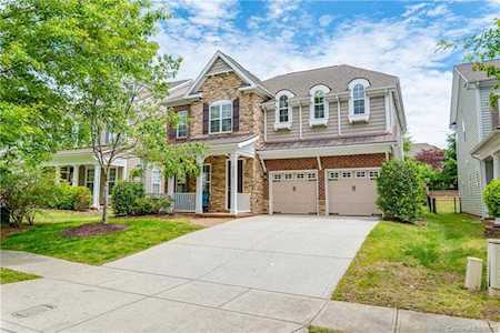 9522 Ridgeforest Dr Charlotte, NC 28277