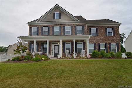 2071 Feldspar Dr Davidson, NC 28036