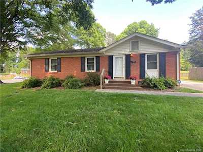 2901 Edsel Place Charlotte, NC 28205