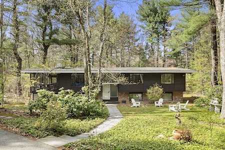 8 Partridge Rd Lexington, MA 02420