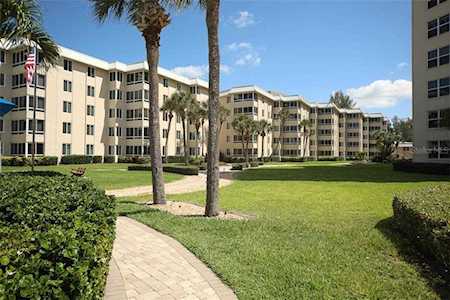 5916 Midnight Pass Rd Sarasota, FL 34242