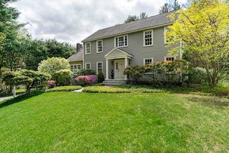 16 Perry Circle Sudbury, MA 01776