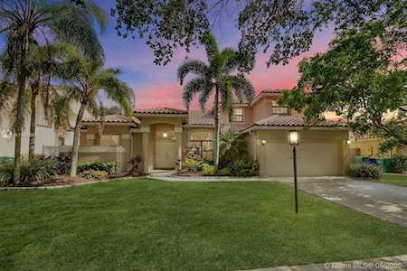 10939 Nashville Dr Cooper City, FL 33026
