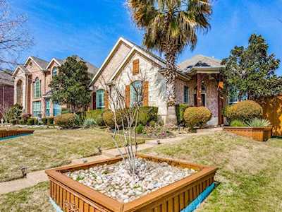 2258 Fox Ridge Trail Frisco, TX 75036