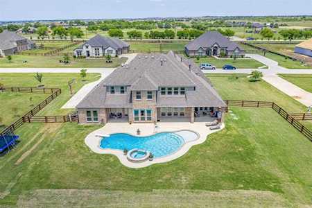 2827 Prairie View Drive Northlake, TX 76226