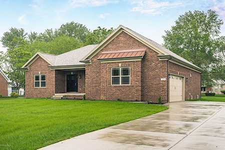 399 Colonial Dr Mt Washington, KY 40047