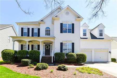 19722 Charles Towne Ln Cornelius, NC 28031
