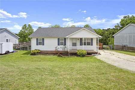 9 Tesh Street Thomasville, NC 27360