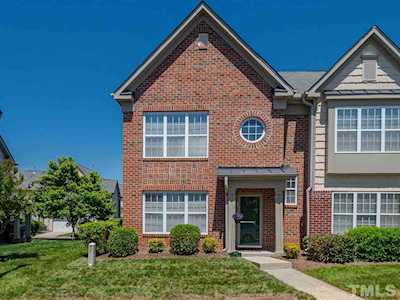 9818 Layla Avenue Raleigh, NC 27617