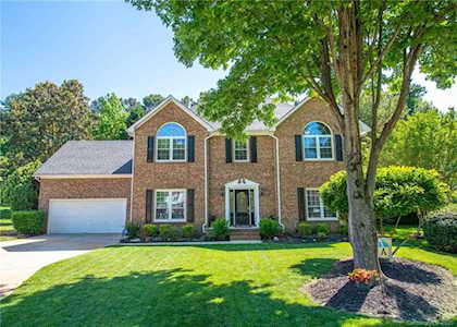 9103 Brightleaf Place Charlotte, NC 28269