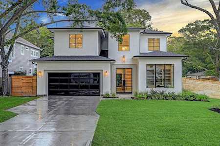 902 Lamonte Ln Houston, TX 77018