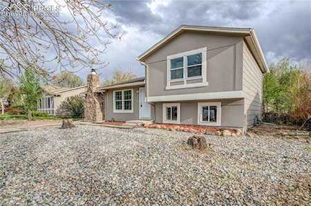 4035 Thoreau Drive Colorado Springs, CO 80916