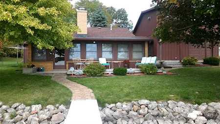 9421 Anne Dr Dexter Twp, MI 48169