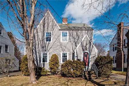 36 Dartmouth Avenue West Hartford, CT 06110