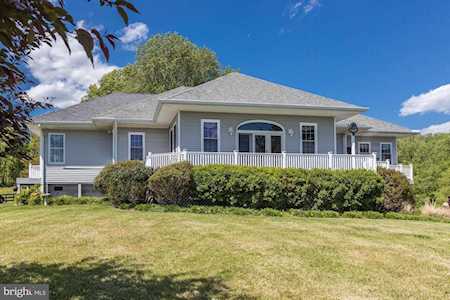 12284 Whiskey Still Ln Hume, VA 22639