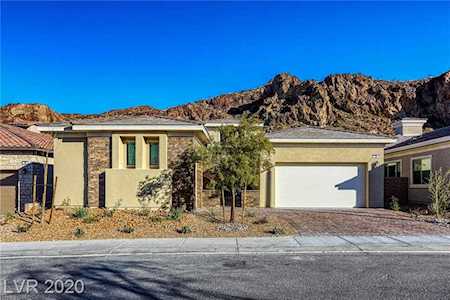 28 Costa Tropical Dr Henderson, NV 89011