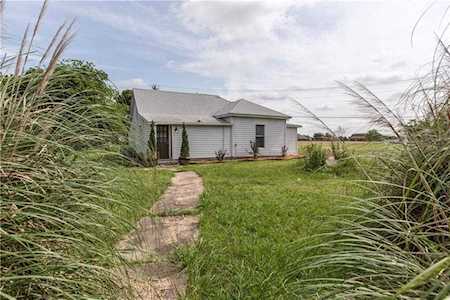 1820 Country Club Road Lucas, TX 75002