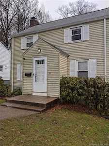 42 Edgemere Avenue West Hartford, CT 06110
