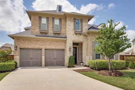 808 Gaited Trail Frisco, TX 75036