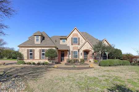 1325 Saddlebrook Court Bartonville, TX 76226