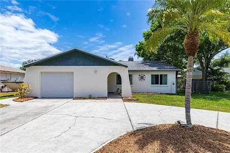 421 Evergreen Dr Oldsmar, FL 34677